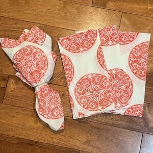 Pottery Barn Coral and White Patterned Napkins 20inx20in